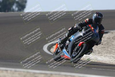 media/Nov-01-2025-TrackDaz (Sat) [[2b4d5192bc]]/B Group/1220pm (Turn 2 Outside)/